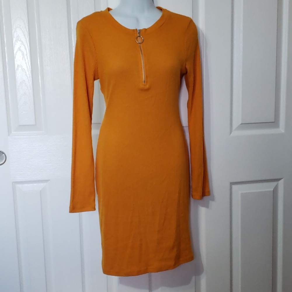Heart & hips womens sweater dress size Medium new